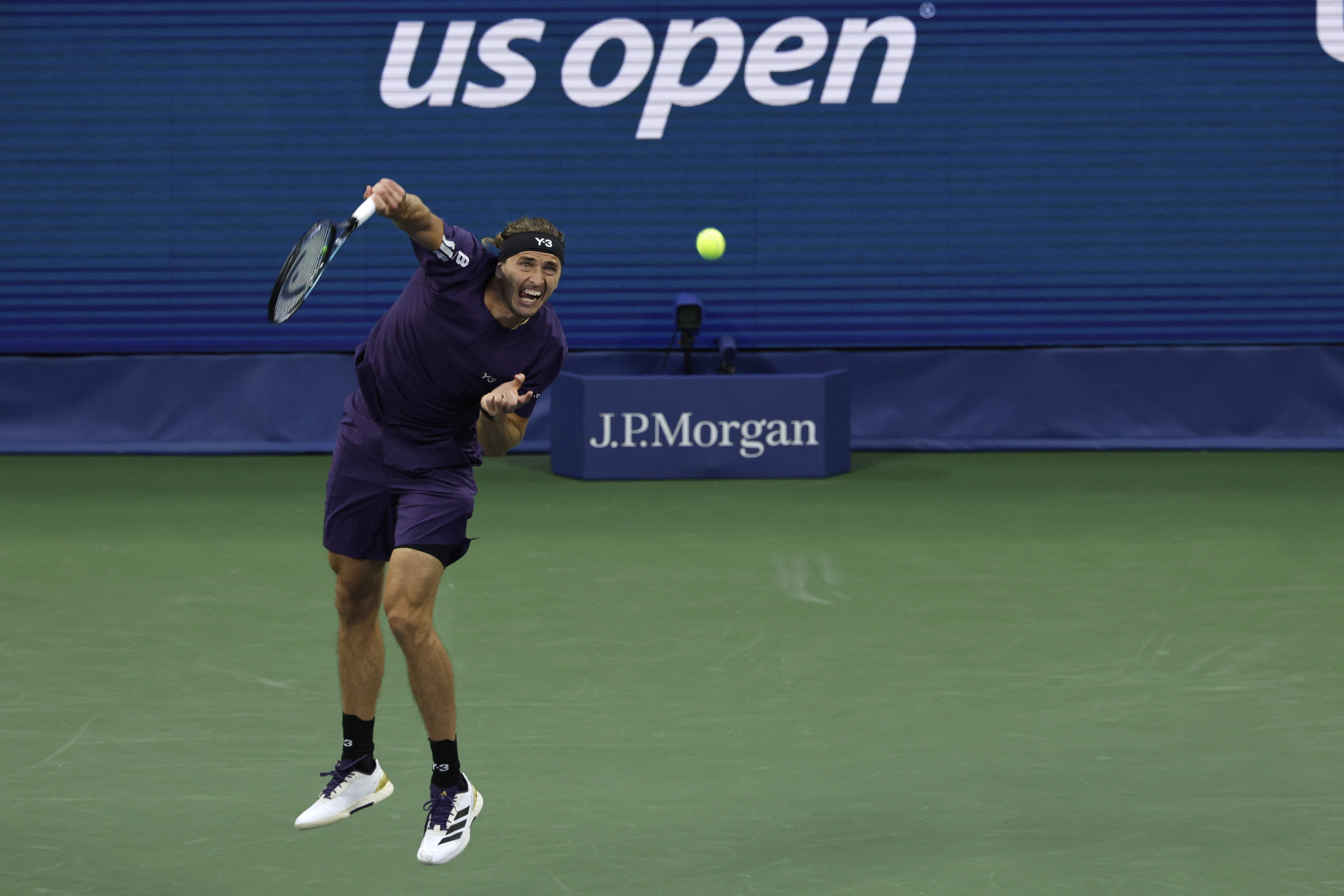 开云体育在线-德国网球队碾压意大利网球队，兹维列夫高光表现的简单介绍