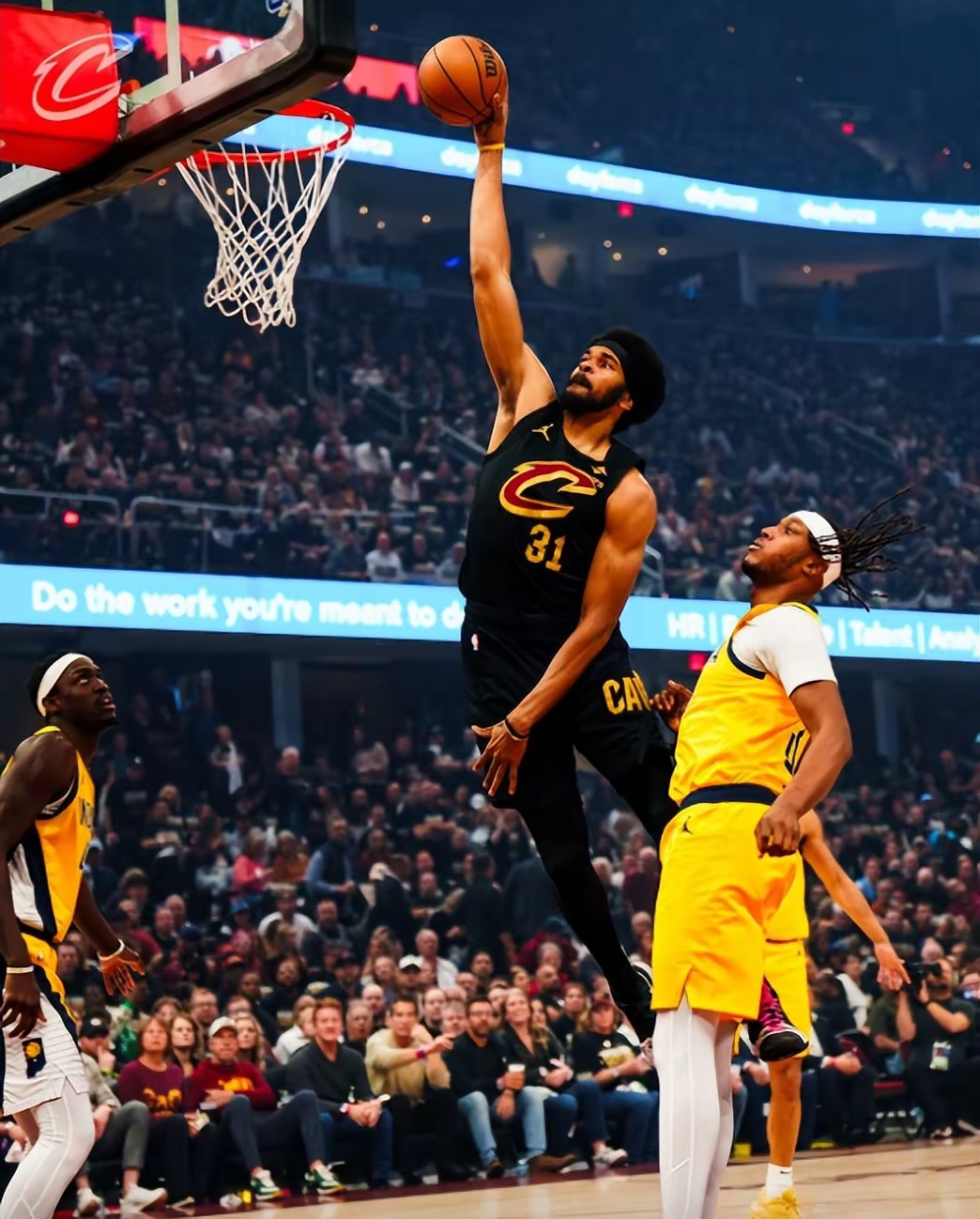 开云体育下载-包含猛龙横扫独行侠，霍勒迪统治全场的词条