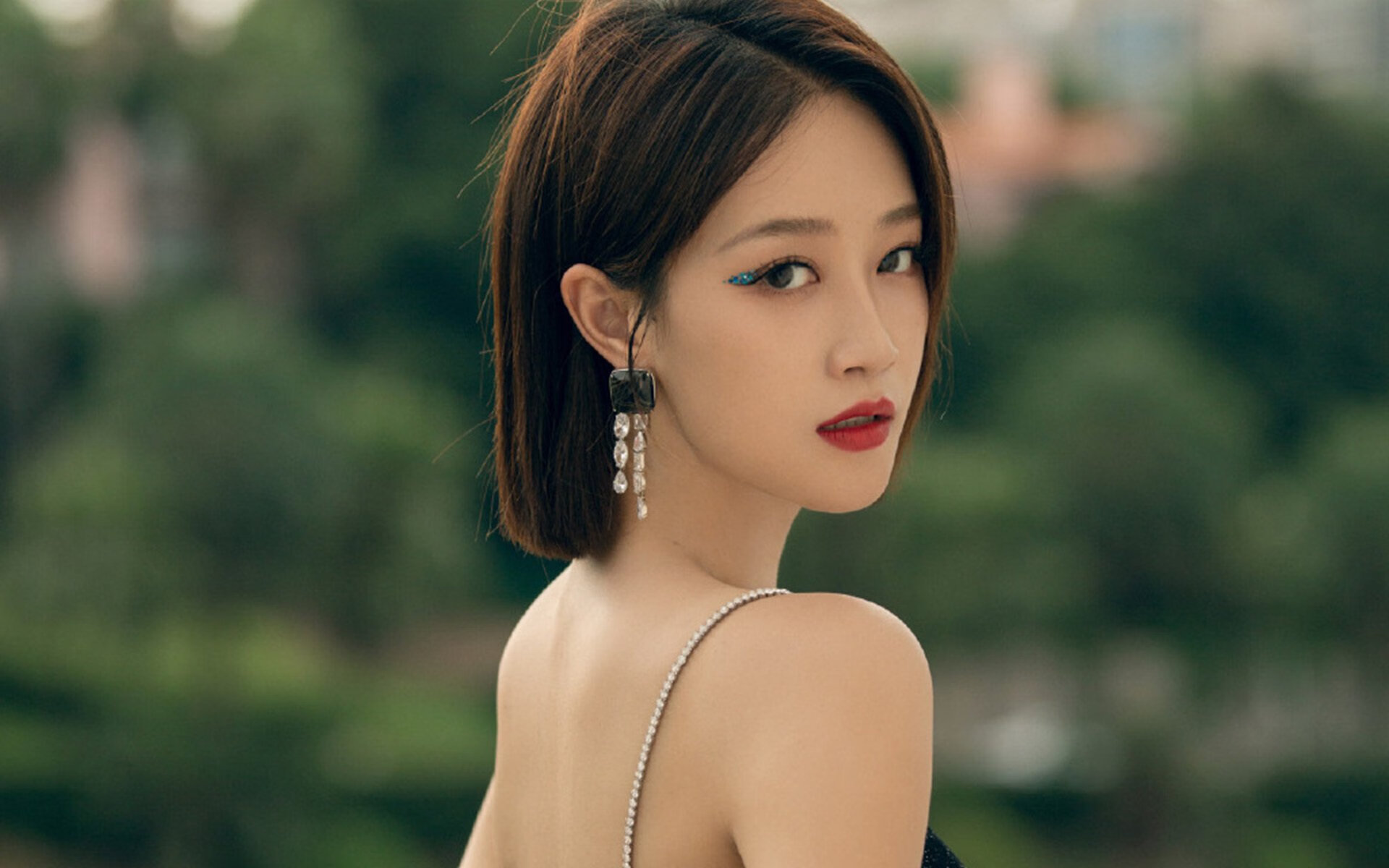 布伦森撕碎质疑声，当全世界等着看笑话，他把逆境变加冕礼