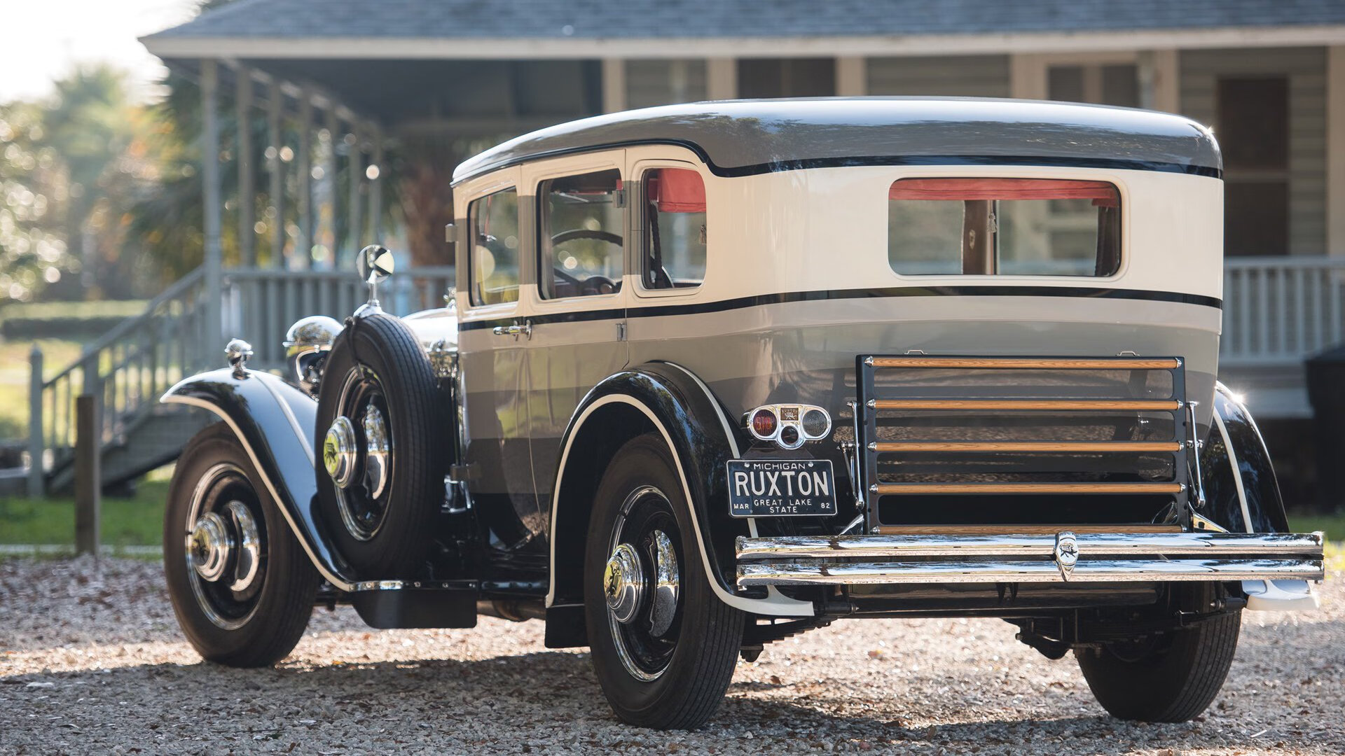 引战背景,黄蜂刺痛湖人,小贾伦意甲赛场再引欧美竞技风潮交织