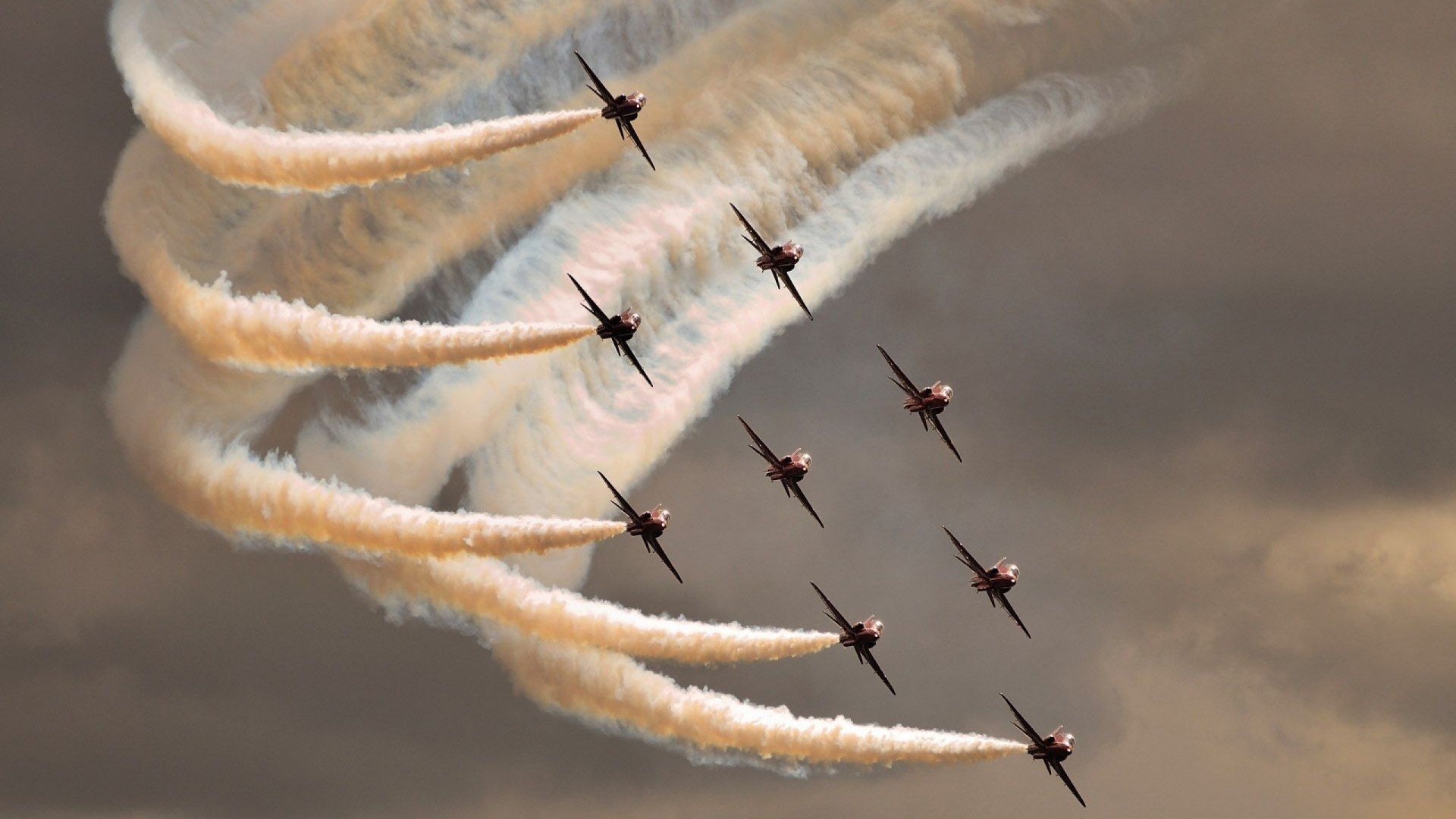 技术复仇之夜，布雷默的黑色闪电让揭幕战悬念提前终结