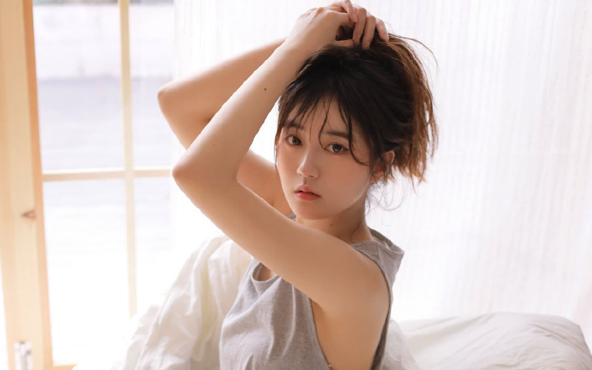 开云体育下载-拉梅洛·鲍尔季后赛之夜狂砍三双，全面数据爆炸引领球队逆转乾坤