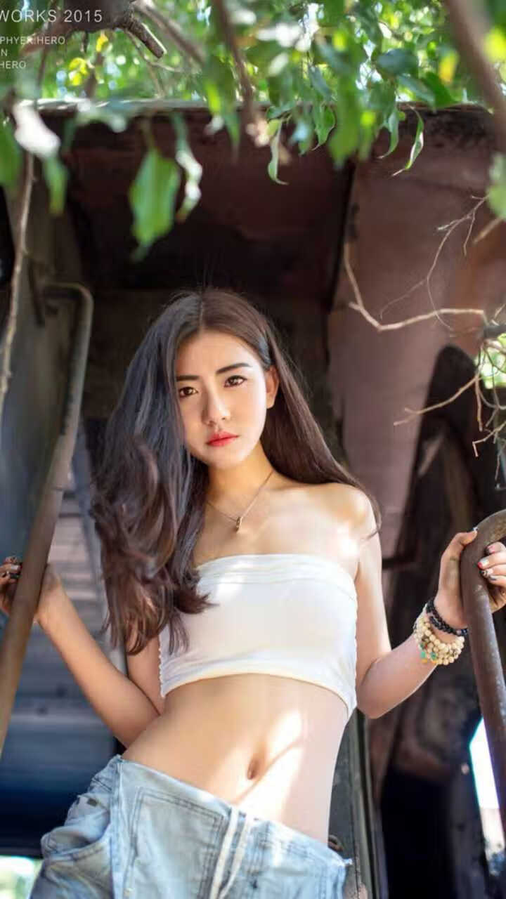 钢铁防线铸就奇迹，澳大利亚击碎阿联酋，吉鲁一剑封喉定乾坤