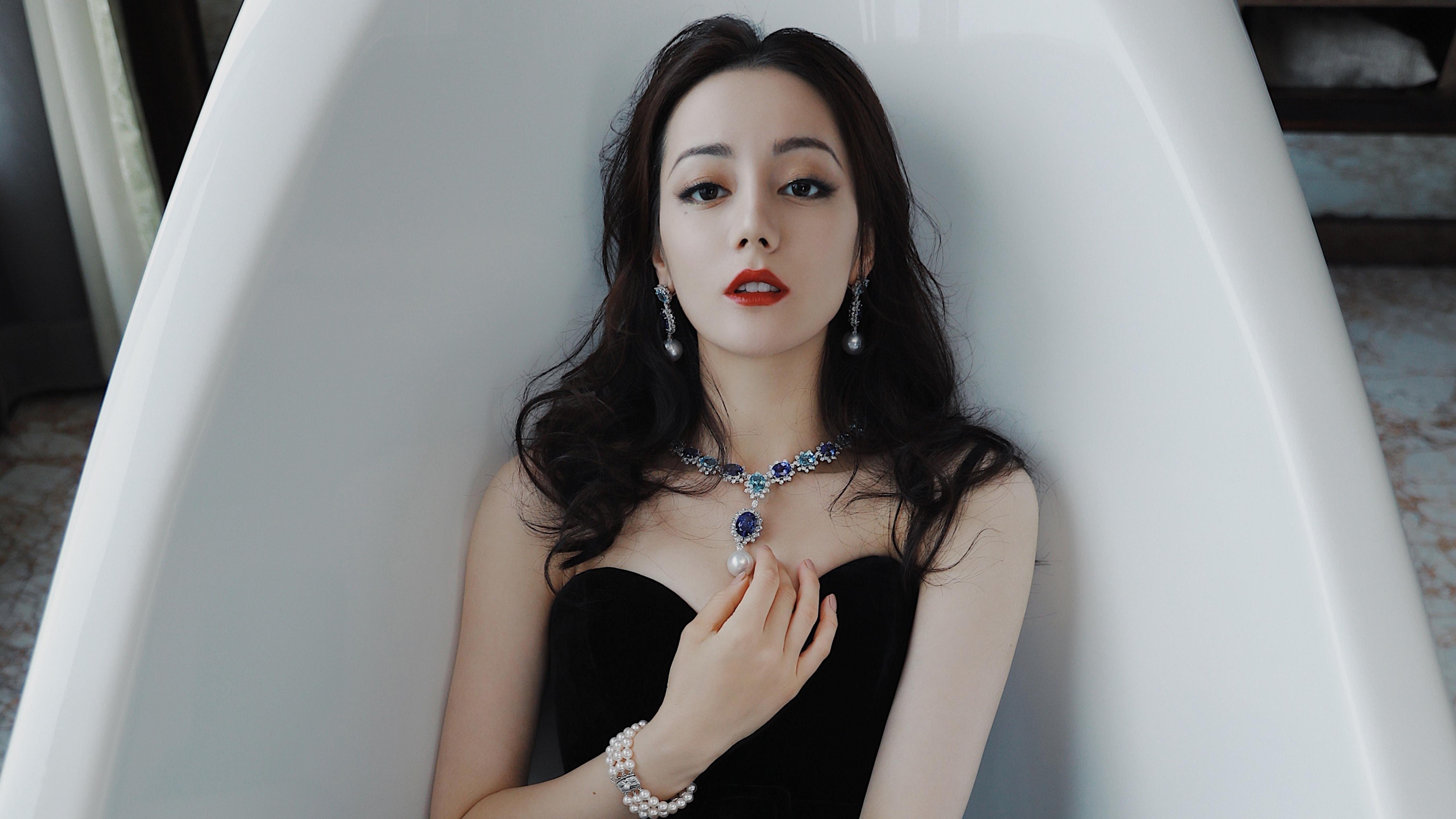 开云体育app-疾风骤雨袭G组，芬兰大胜越南，德容引领快速反击风暴